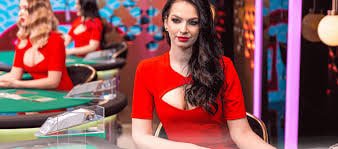 မြန်မာ digital wallet ဖြင့် ငွေထုတ်ခြင်း